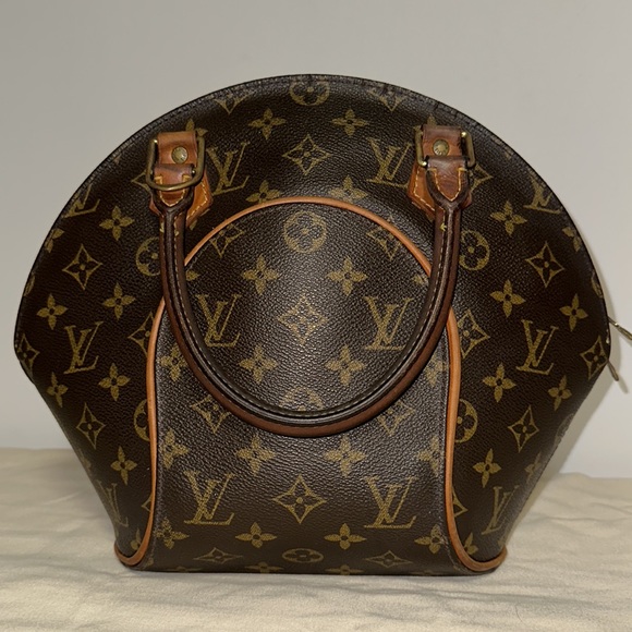Louis Vuitton monogram mini ellipse - Picture 1 of 16